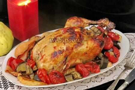 Фото рецепта Курица с баклажанами и помидорами в духовке