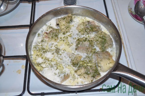 посыпал укропом