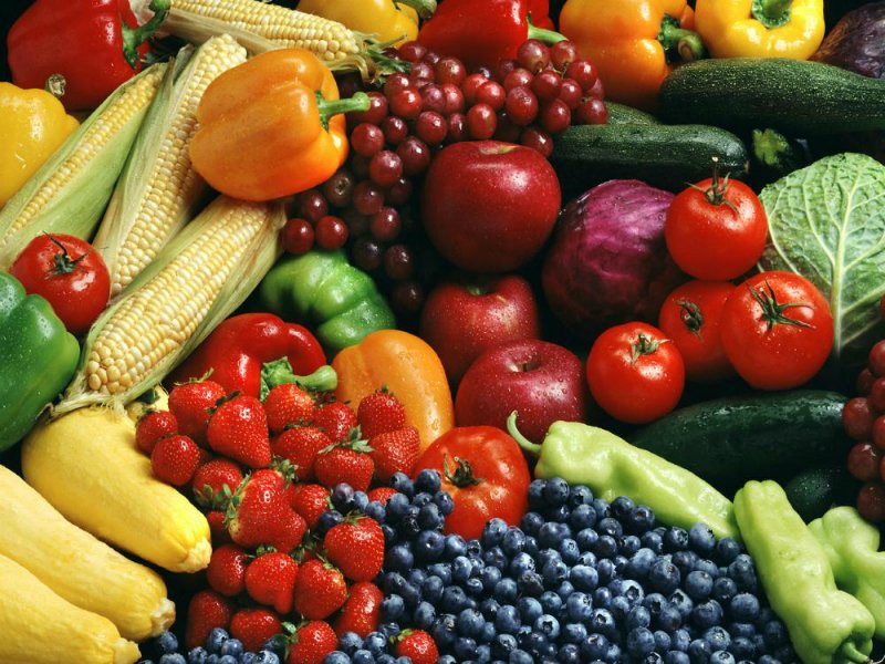 летние овощи и фрукты