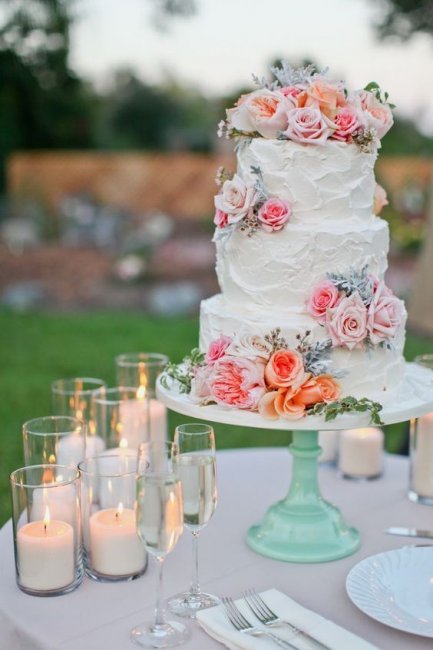 Традиционный свадебный торт