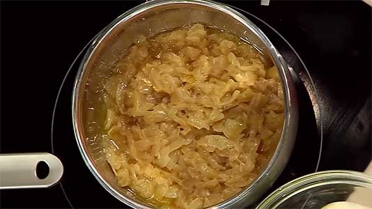Классический рецепт мясной сборной солянки с колбасой и копченостями - Пошаговый рецепт с фото