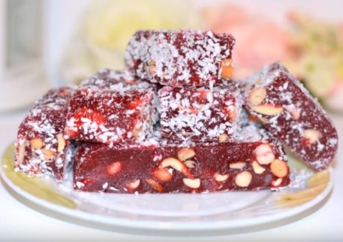 Рецепт рахат-лукума с ягодным сиропом и орешками