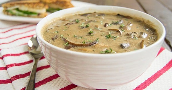 Сырный суп с шампиньонами - вкуснейшее первое блюдо на каждый день!