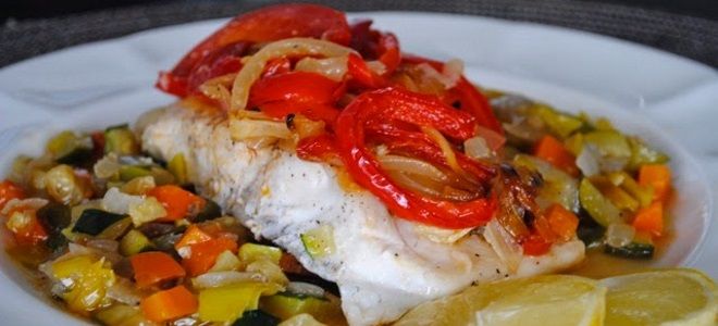 филе рыбы в духовке с овощами