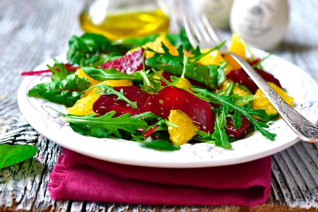 Этот новый летний салат станет вкусным открытием для всей семьи