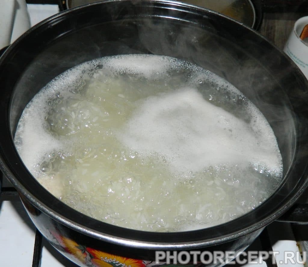 Фото рецепта - Суп харчо с фрикадельками - шаг 1
