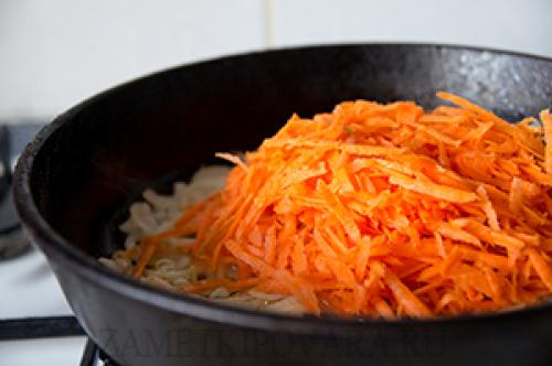 Печень с морковью и луком в духовке. Печень, запеченная с морковью и луком