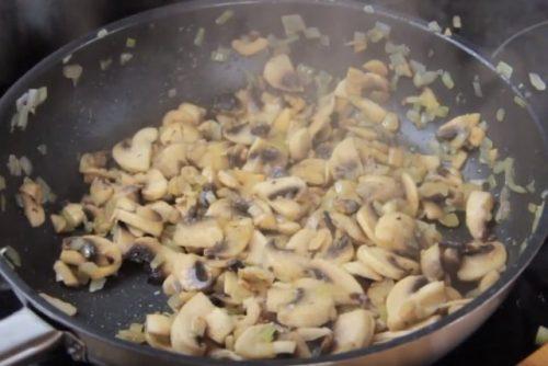 Рецепт жульена с курицей. Жульен из курицы и грибов со сливками — простой и вкусный рецепт с фото